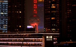 爱上海同城论坛：2025年都市生活中的智慧连接点